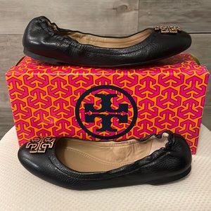 Tory Burch Melinda Ballet Tumbled Leather Flat. Size 9. Color Black.
